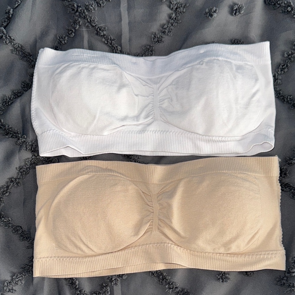 NWOT womens STRAPLESS BANDEAU BRA NUDE AND WHITE S/M small medium removable pads